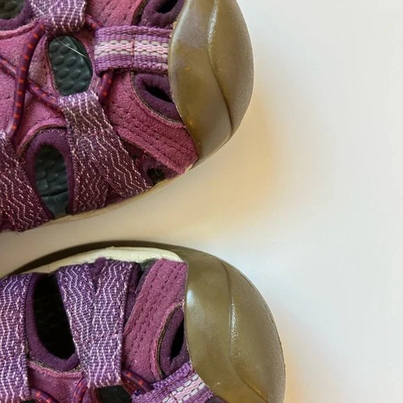 KEEN Waterproof Sandals (Size 9.5, Plum) shoes women’s - Picture 4 of 4